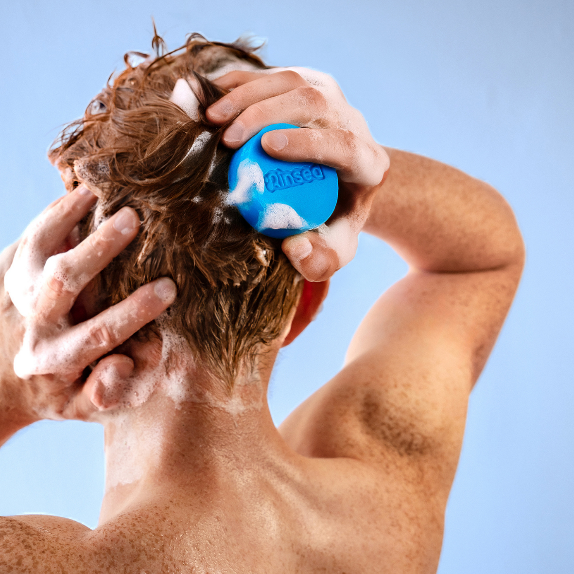 Rubbing the Rinsed bar in wet hair for 2 to 3 seconds