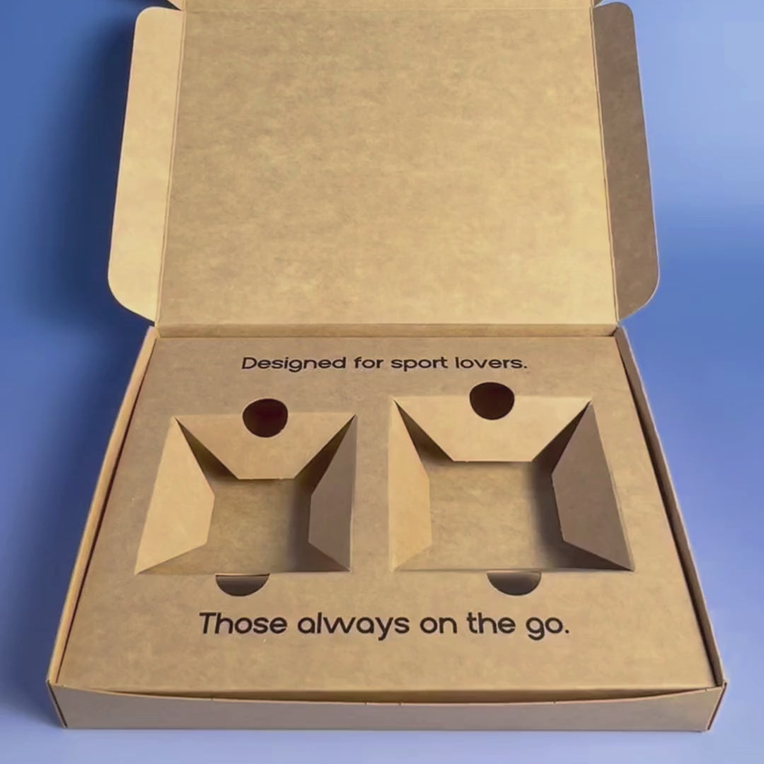 Open Rinsed™ gift box showing the two slots for the bar and the travel case